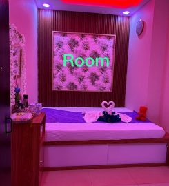Cool Hand Massage Spa