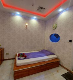 sandalwood massage spa