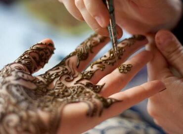 Aroos Al Husn Beauty Parlour