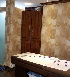 Adams Face Center For Men Relaxing