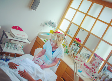 Madonna Beauty Spa For Ladies